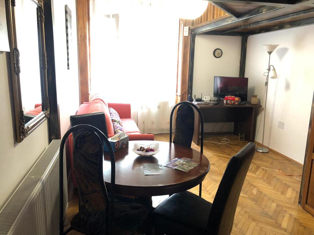 Dalina'S Art Corner Lägenhet Oradea Exteriör bild